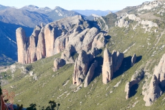 Relieves en “mallo” de Riglos, margen N de la depresión del Ebro